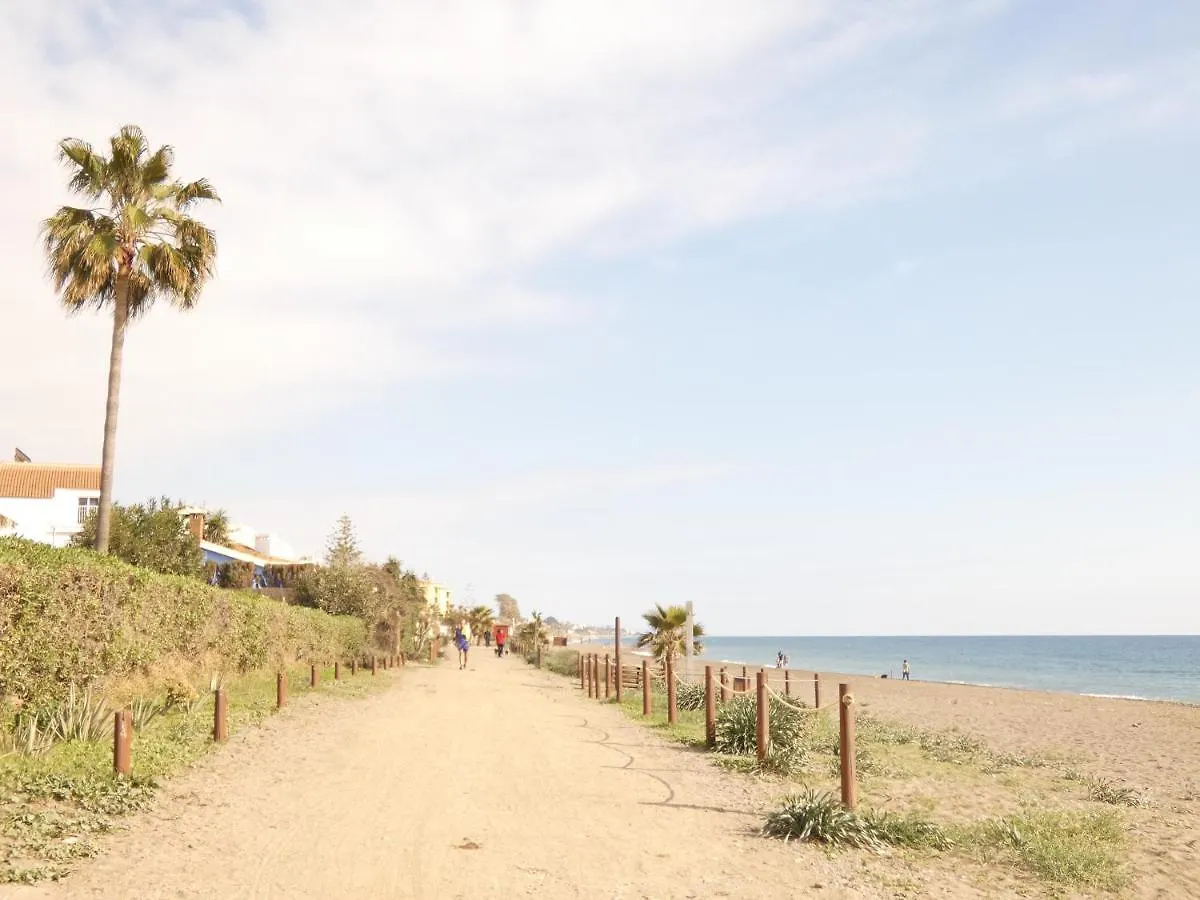 Top Floor Apartment Close To Beach Torre de Benagalbon